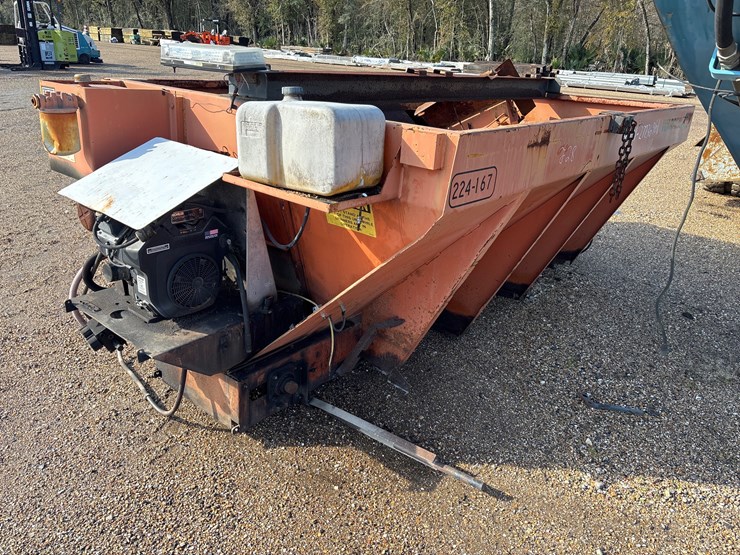 #2581-•-6.3-yds-warren-salt-spreader-|-parts-or-repair-image-1