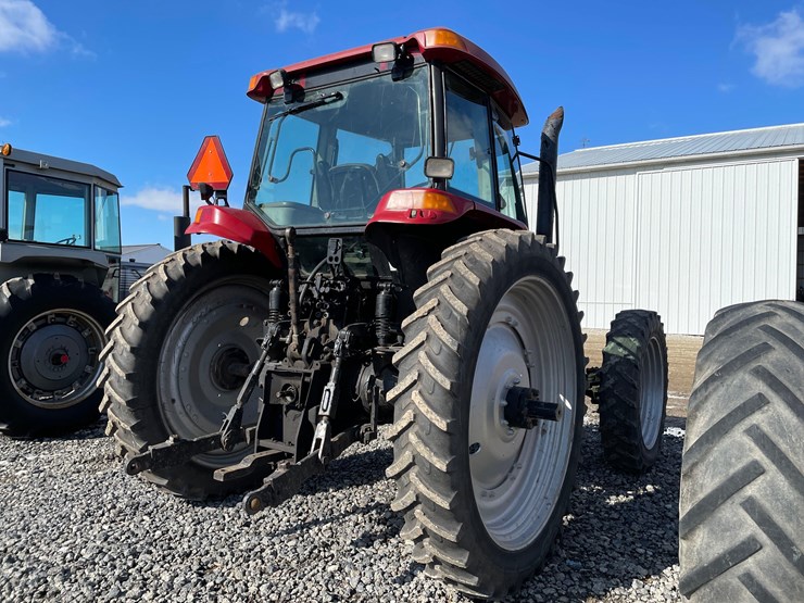 tag-#460,-2006-case-mxm-120-mfwd-tractor-image-14