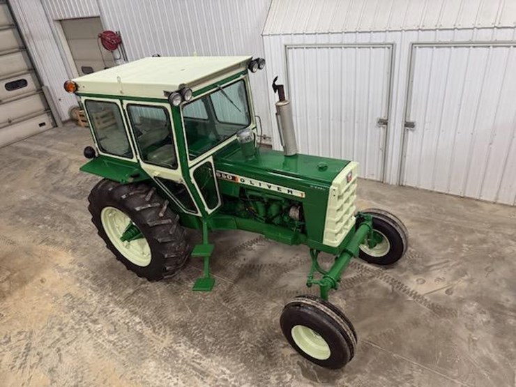 1966-oliver-1650-image-14