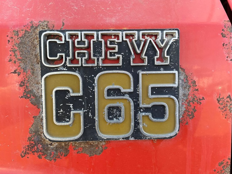 1976-chevrolet-c65-image-3