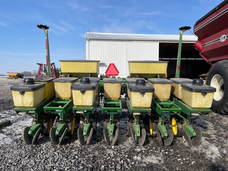 john-deere-7000-image-12