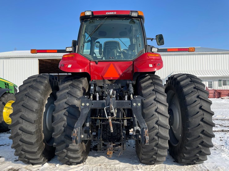 2013-case-ih-magnum-235-image-13