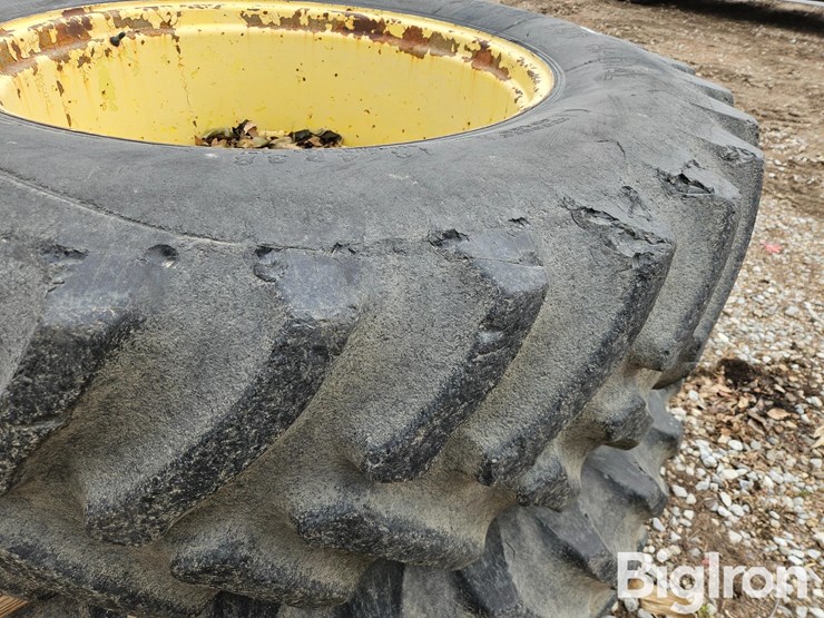 john-deere-4430-image-11