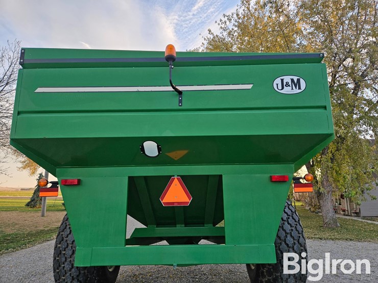 2009-j&m-875-18-image-19