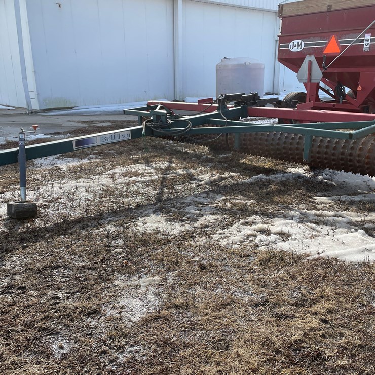 Tag #327, 16' Brillion cultipacker w/transport