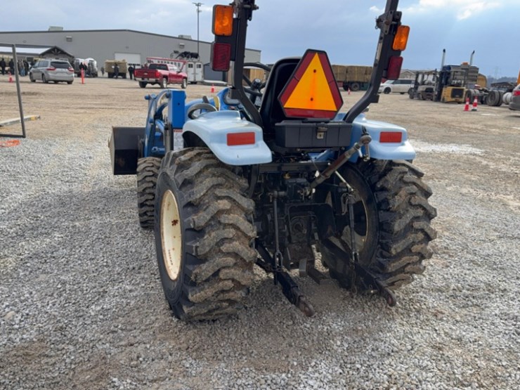 new-holland-7308-image-17