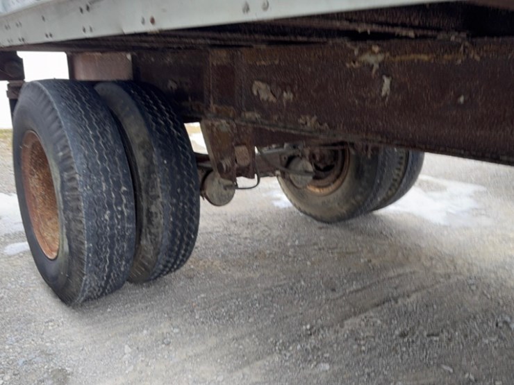 1969-fruehauf-trailer-image-10