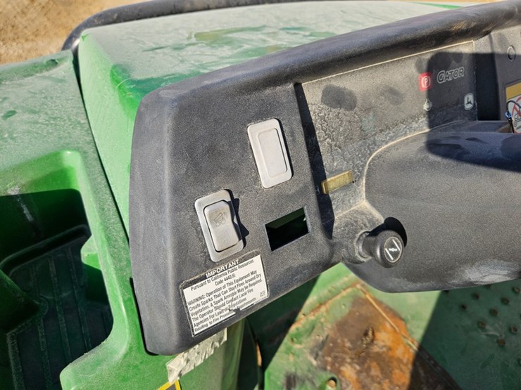 john-deere-tx-4x2-image-9