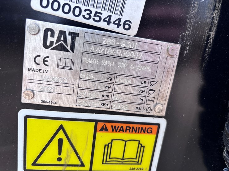 #2795-•-unused-caterpillar-grapple-bucket-image-5