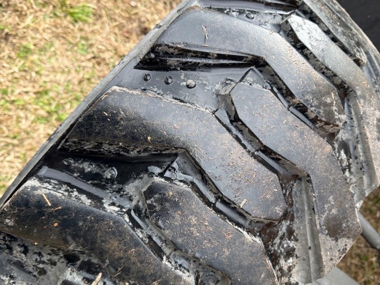 2019-case-586h-image-12