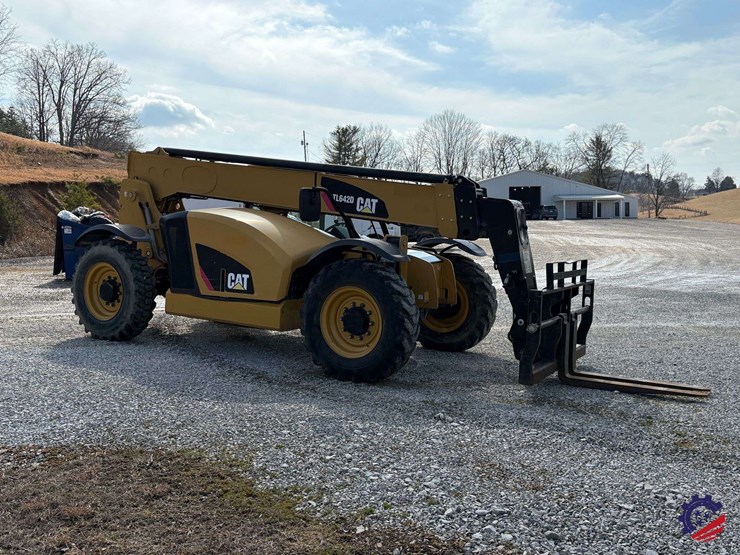 2019-caterpillar-tl642d-image-13
