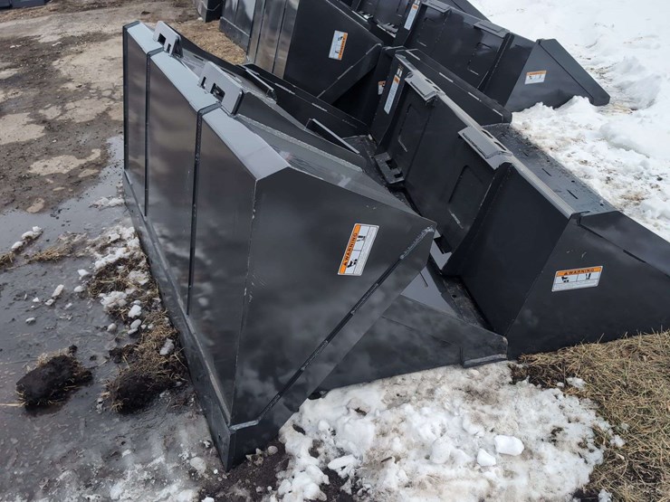 (1)-wolverine-78"-skid-steer-track-duty-bucket-tdb-11-78w-image-3