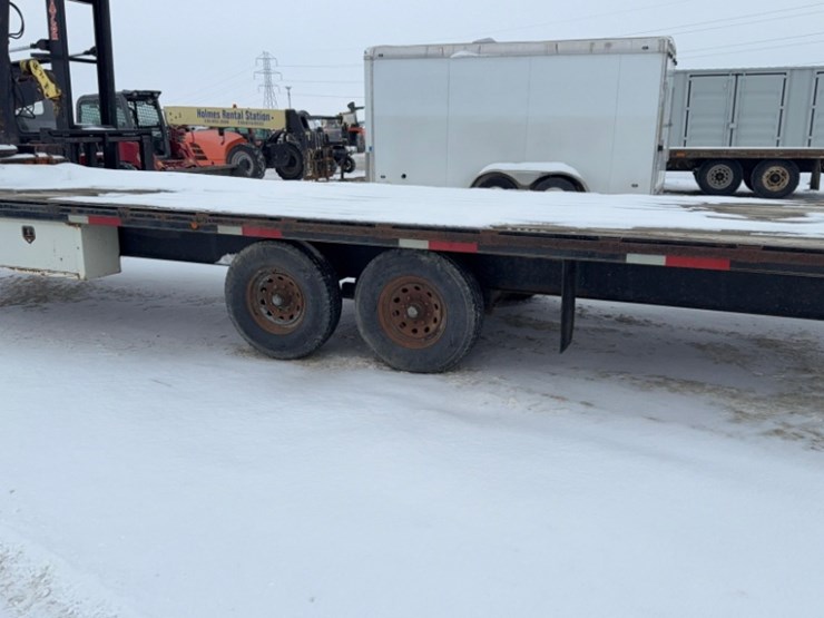 may-gooseneck-trailer,-14,000#-capacity,-no-ramps,-knuckle-boom-lift-on-front-vin#-4c8gs2629ya003492-image-14