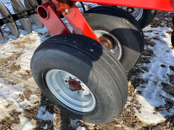 case-ih-3900-image-5