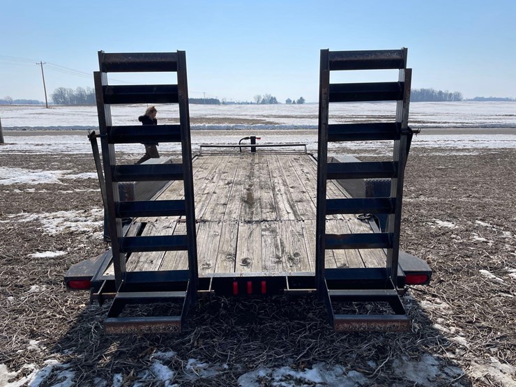 tag-#211,-16'-interstate-trailer-image-8