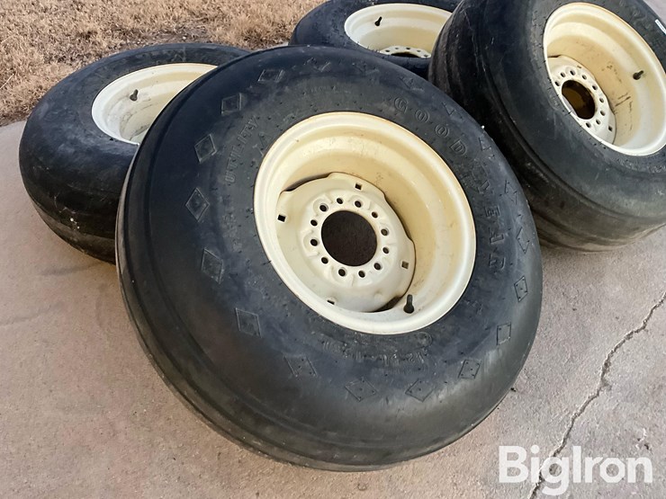 goodyear-12.5l-15-implement-tires-on-rims-image-10