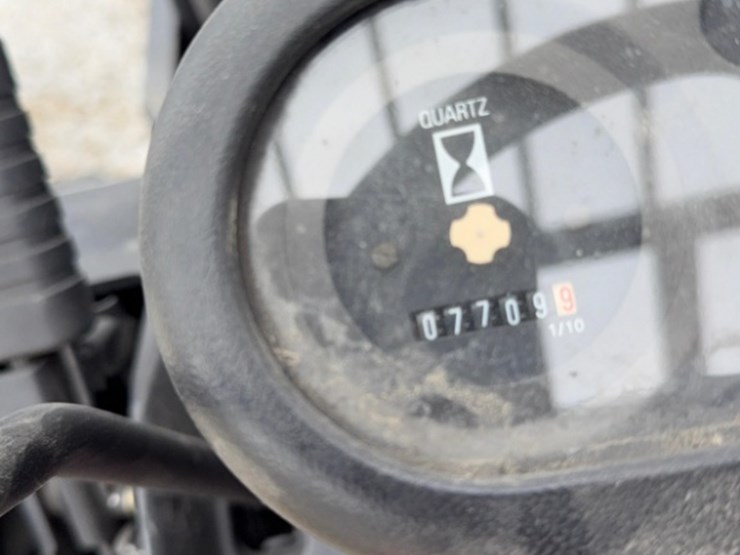 toyota-d565460-forklift,-7709hrs,-lpg,-3-stage-mast,-42"-forks,-solid-wheels-image-9