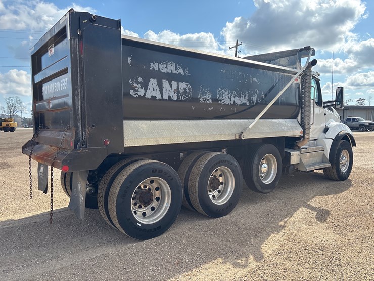 2024-kenworth-t880-image-3