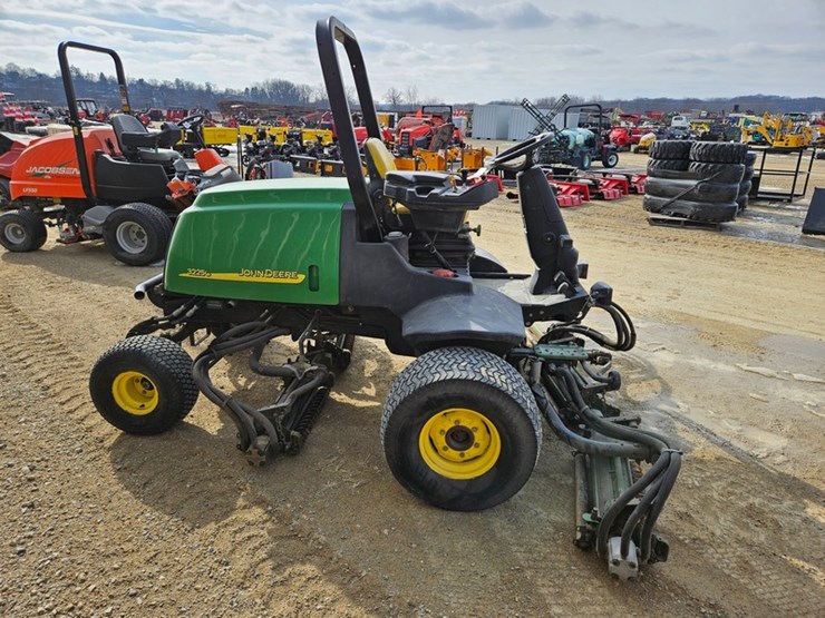 john-deere-3225c-image-6