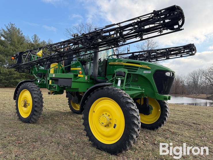 2007-john-deere-4720-image-3