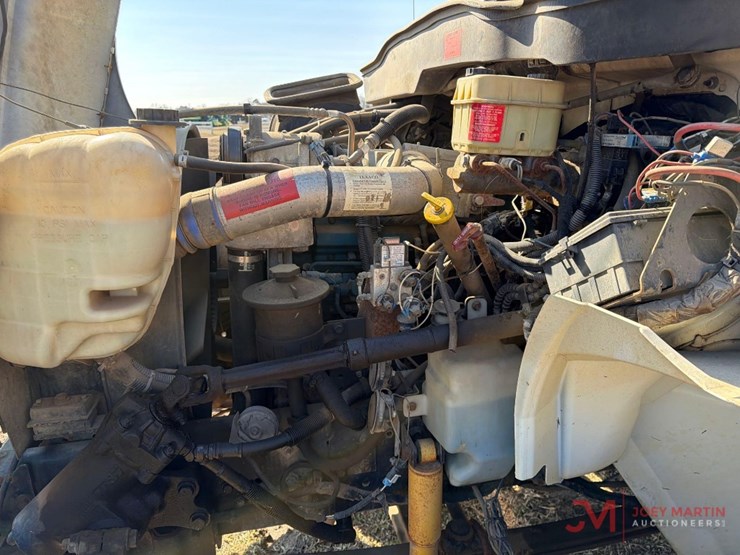 2003-international-durastar-4300-image-24