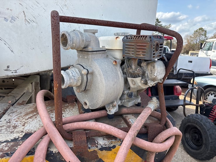 #32946-•-1988-international-water-truck-|-parts-or-repair-image-5