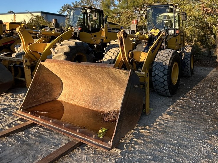 2023-komatsu-wa270-8-image-2