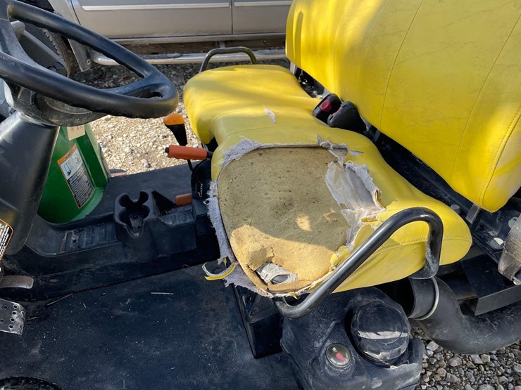 john-deere-gator-image-6