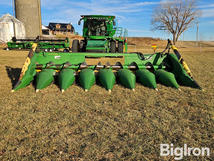 2008-john-deere-608c-image-2