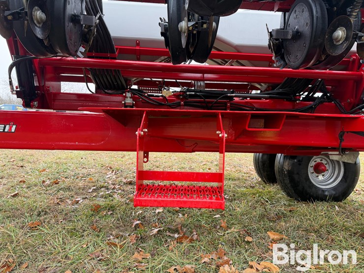 2013-case-ih-1245-image-17