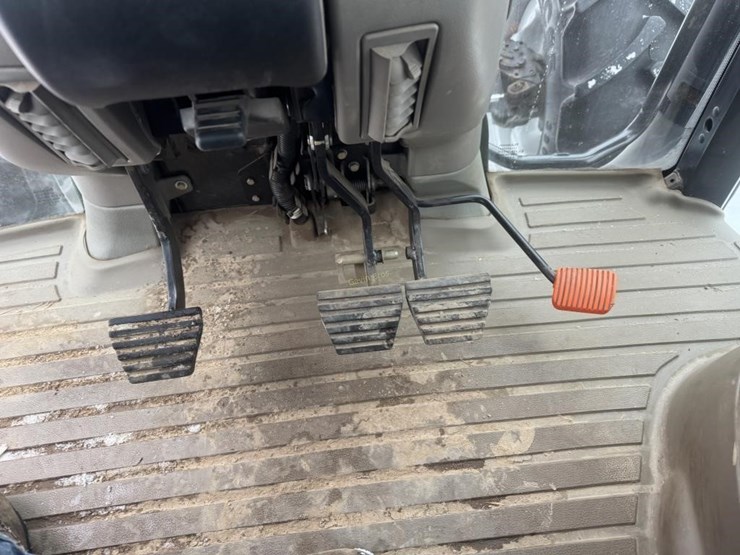 2011-case-ih-maxxum-110-image-22