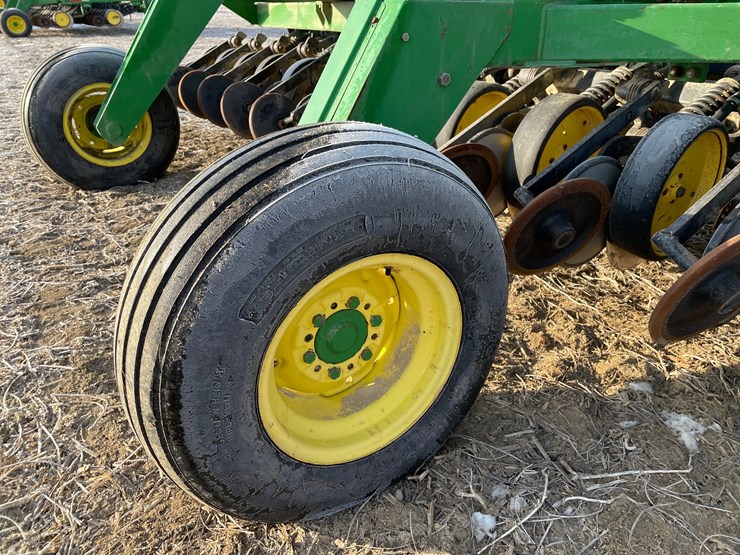 john-deere-750-image-15