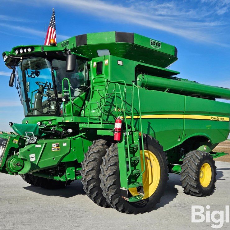 2013 JOHN DEERE S670