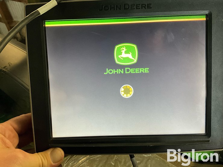 john-deere-autotrac-cab-monitor-extended-display-image-14