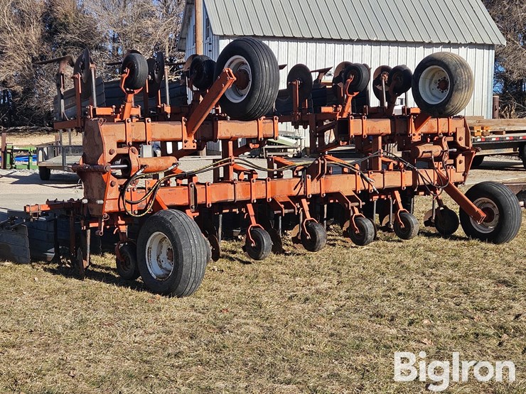 taylor-way-12r30-high-clearance-cultivator-image-3