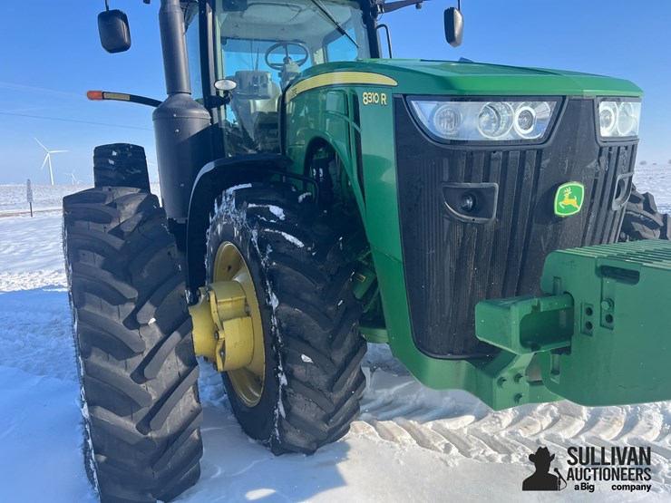 2013-john-deere-8310r-image-11