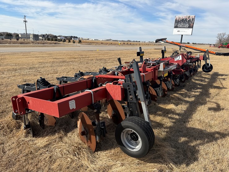 12r30"-case-ih/dmi-5310-nh3-image-4