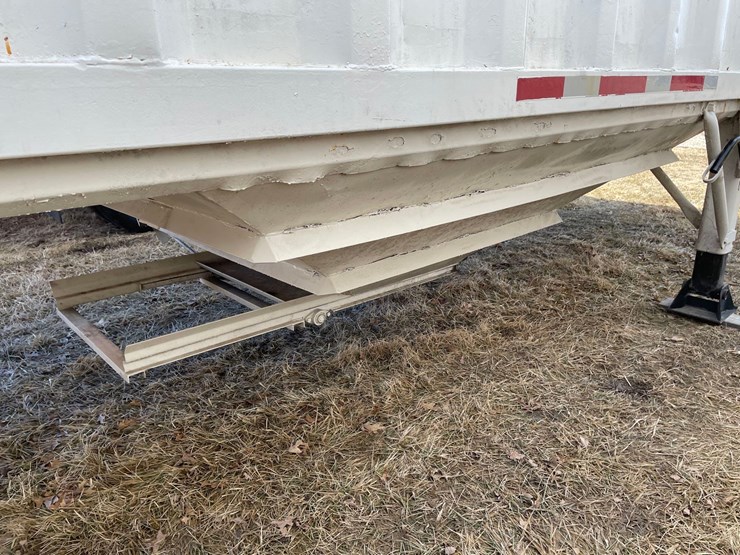 tag-#413,-1981-40'-chamberlin-hopper-bottom-steel-trailer-image-17