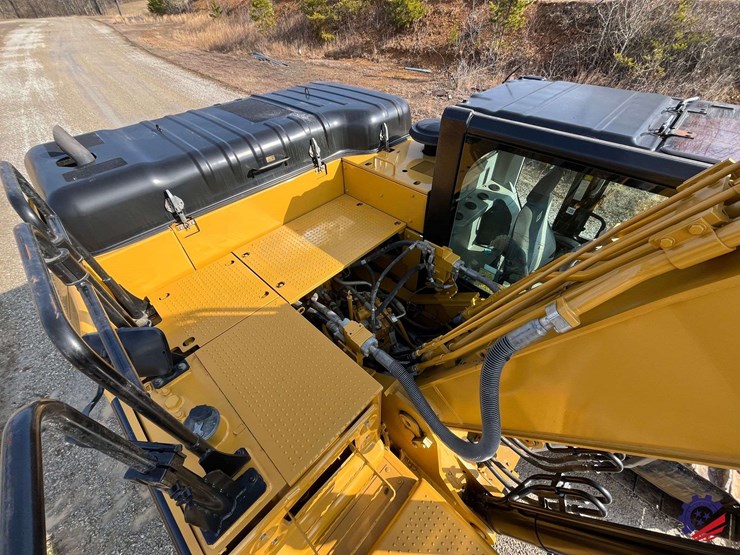 2018-caterpillar-326fl-image-78