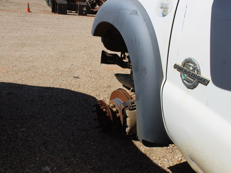 2016-ford-f550-image-8