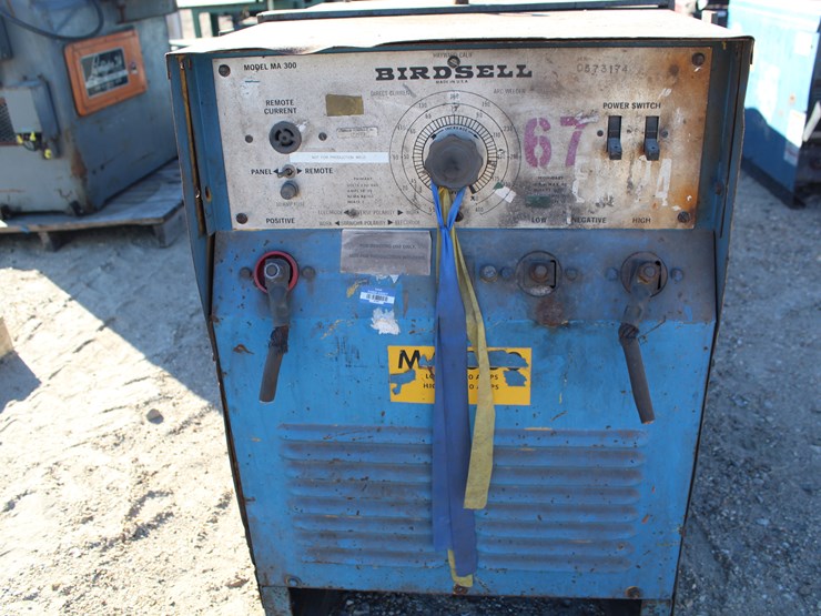 #3483-•-miller-ma300-welder-image-3