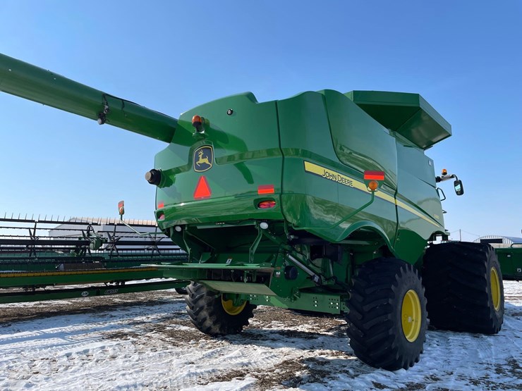 2013-john-deere-660-image-11