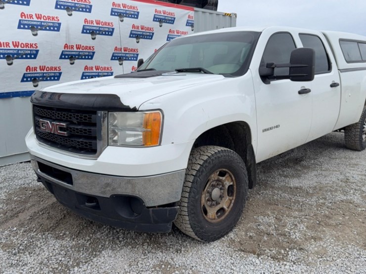 2014-gmc-2500-image-18