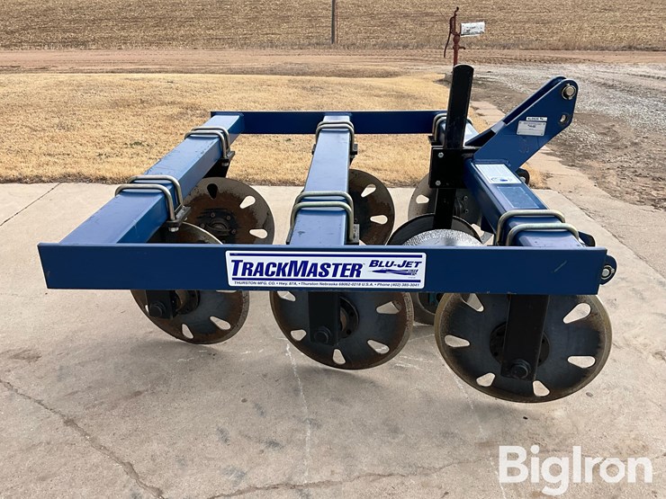 blu-jet-track-master-image-4