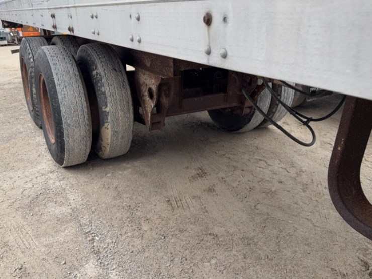 1981-fruehauf-trailer-image-9