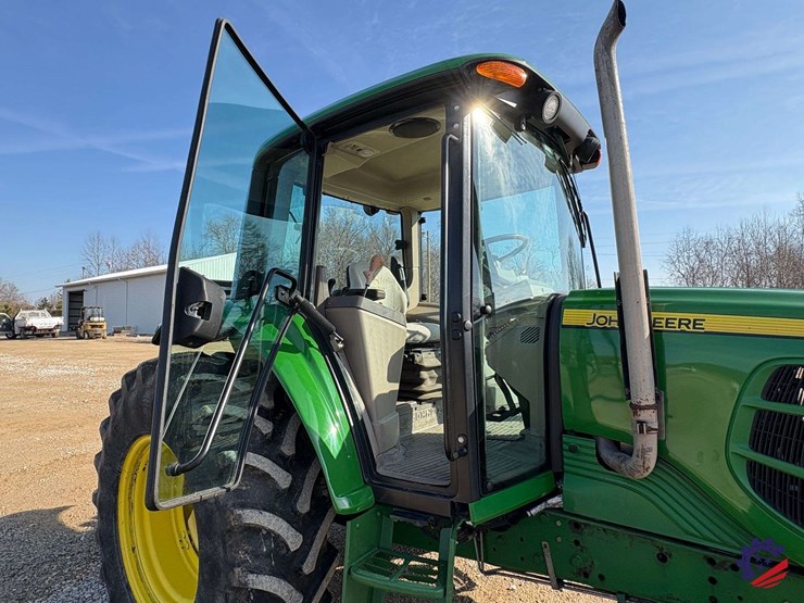 john-deere-6330-image-34