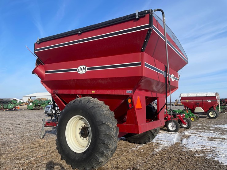 2012-j&m-620-image-9