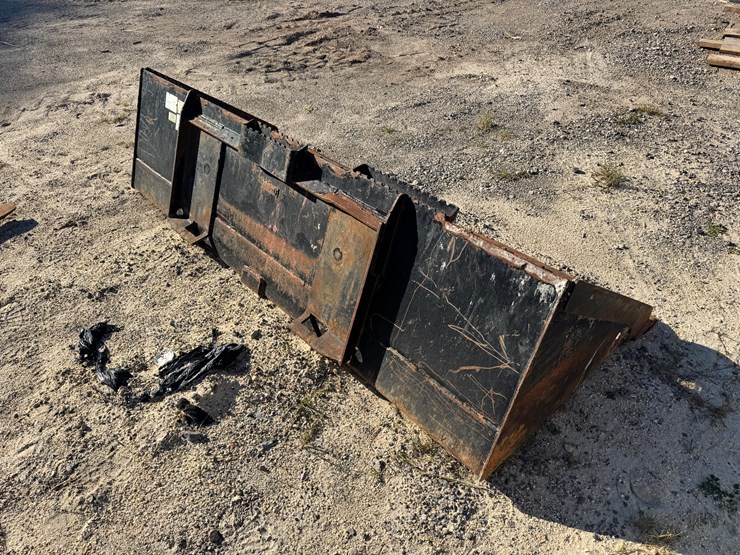 2023-caterpillar-299d3-image-19