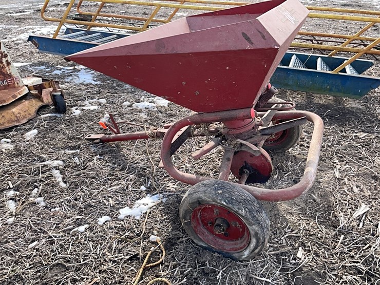 tag-#46,-4'-lime/fert-spreaders-image-4