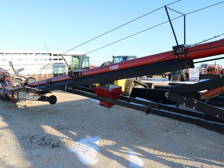 universal-1590-image-6